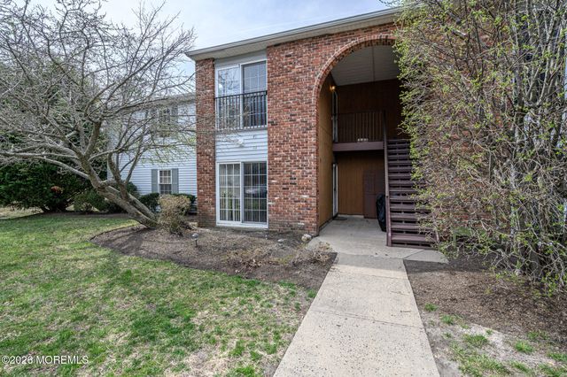 48 Frontier Way, Tinton Falls, NJ 07753