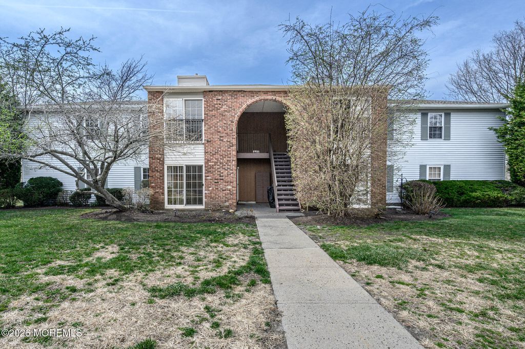 48 Frontier Way, Tinton Falls, NJ 07753