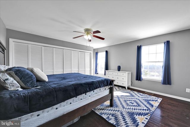 100 MARQUIS DR, Coatesville, PA 19320