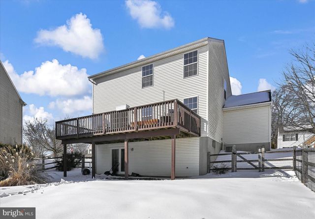 100 MARQUIS DR, Coatesville, PA 19320