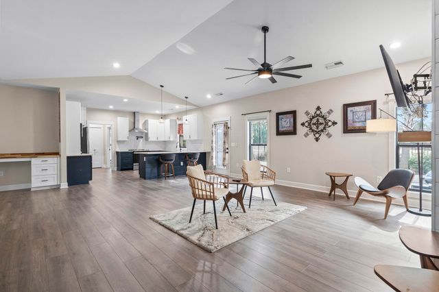 162 Moss Dale Ln., Pawleys Island, SC 29585