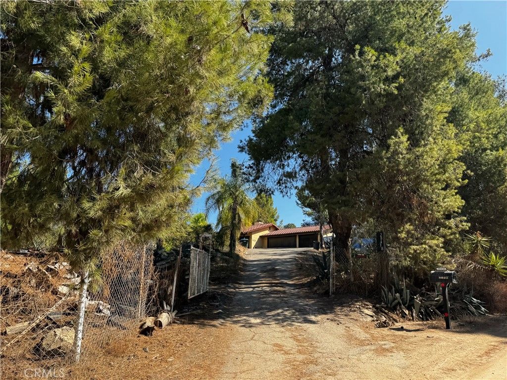 28438 Cepin Drive, Valley Center, CA 92082 — exterior