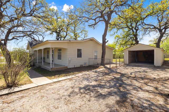 1610 Irvin Street, Bridgeport, TX 76426