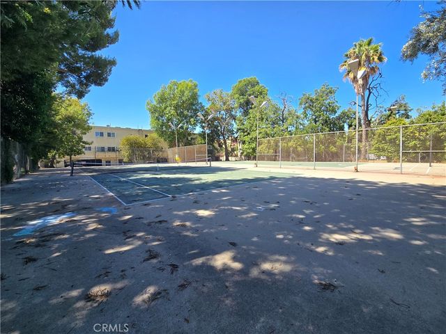 7641 Reseda 120, Reseda, CA 91335