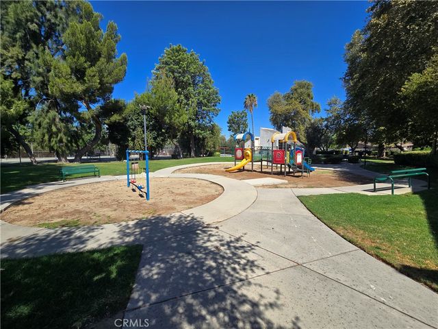 7641 Reseda 120, Reseda, CA 91335