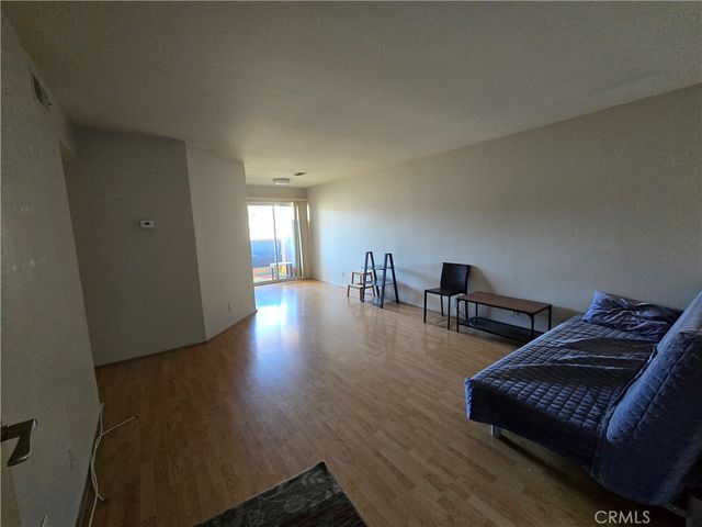 7641 Reseda 120, Reseda, CA 91335