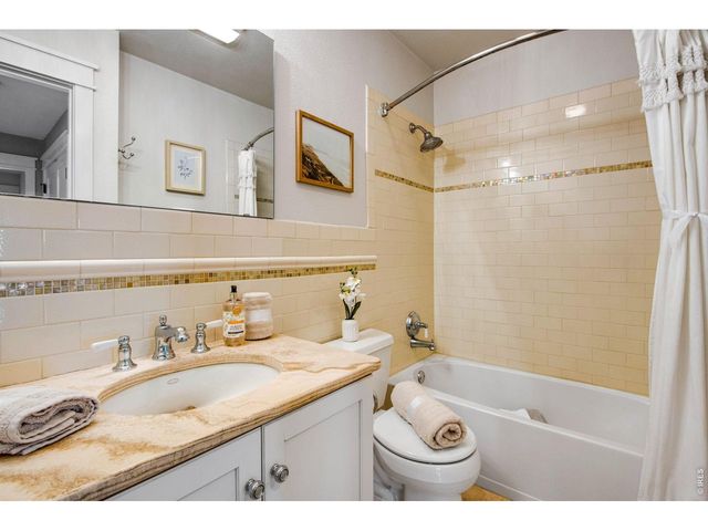 1502 Westshore Dr, Loveland, CO 80538