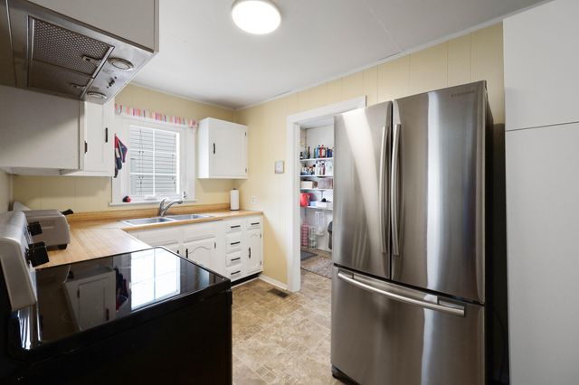 105 Lorraine Court, Berea, KY 40403