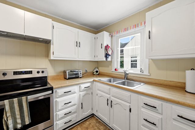 105 Lorraine Court, Berea, KY 40403