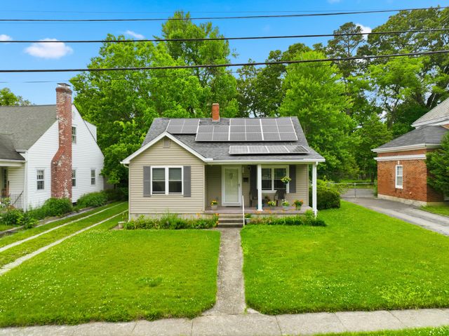 105 Lorraine Court, Berea, KY 40403