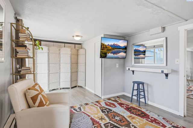 1207 Sanford Ave, Richland, WA 99354