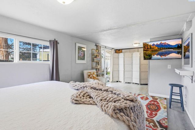 1207 Sanford Ave, Richland, WA 99354