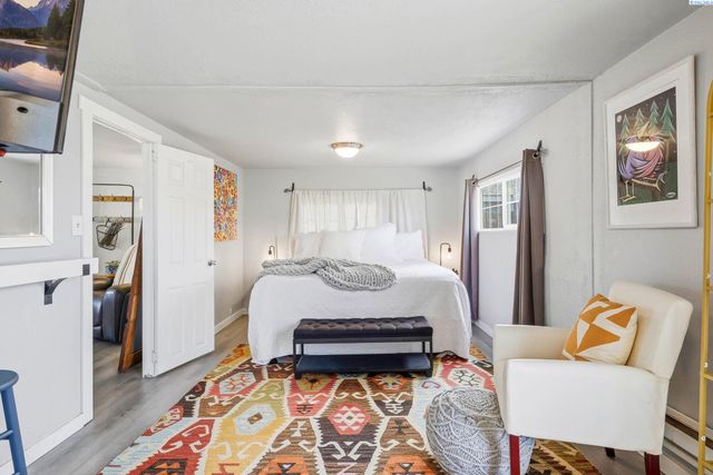 1207 Sanford Ave, Richland, WA 99354