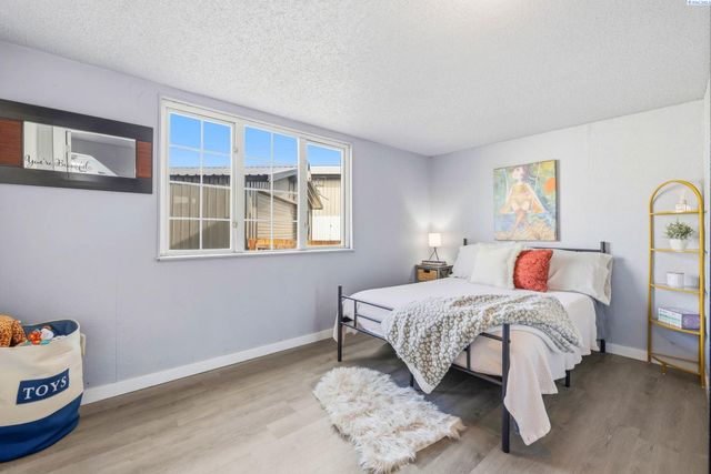 1207 Sanford Ave, Richland, WA 99354