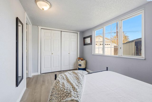 1207 Sanford Ave, Richland, WA 99354