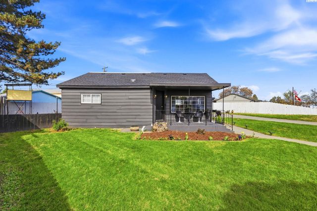 1207 Sanford Ave, Richland, WA 99354