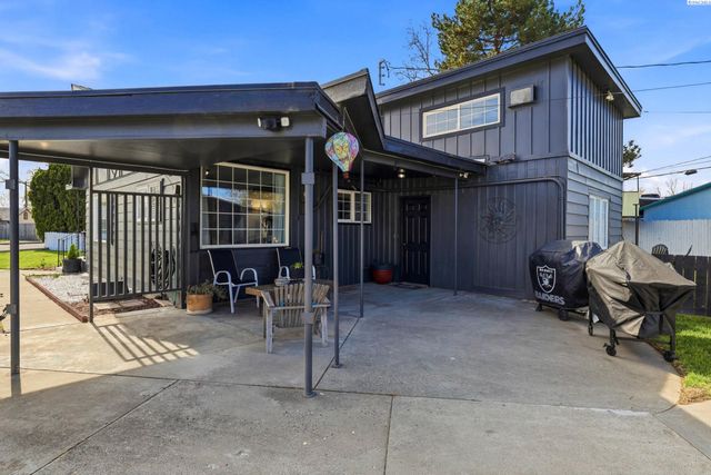 1207 Sanford Ave, Richland, WA 99354