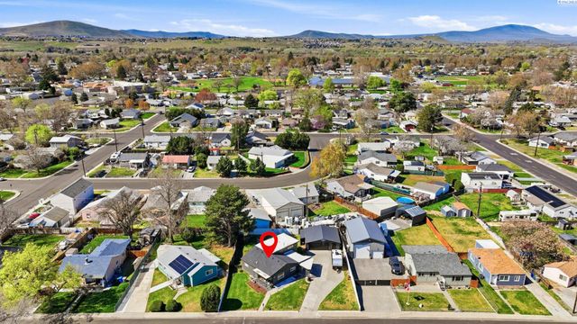 1207 Sanford Ave, Richland, WA 99354