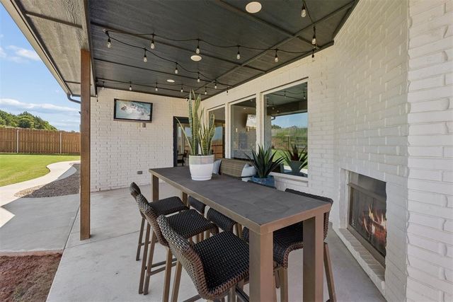 8701 Beechgrove Drive, Arcadia, OK 73007
