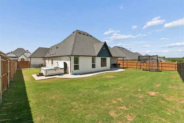 8701 Beechgrove Drive, Arcadia, OK 73007