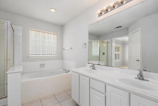 11714 Mesa Wells Drive, Tomball, TX 77377