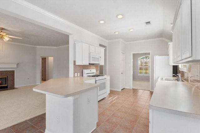 11714 Mesa Wells Drive, Tomball, TX 77377