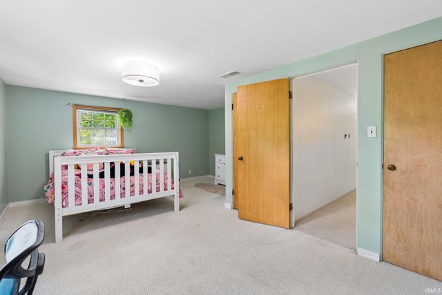 8315 Waterswolde Lane, Fort Wayne, IN 46825