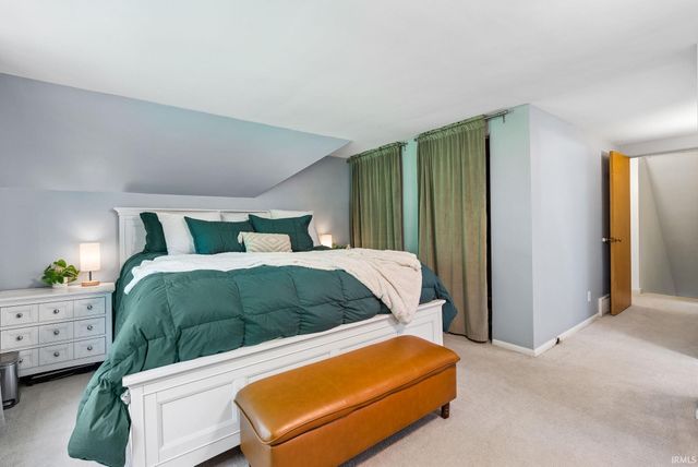 8315 Waterswolde Lane, Fort Wayne, IN 46825