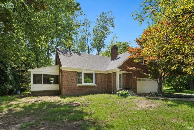8315 Waterswolde Lane, Fort Wayne, IN 46825