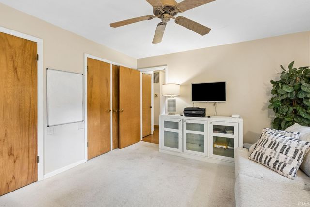 8315 Waterswolde Lane, Fort Wayne, IN 46825