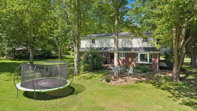 8315 Waterswolde Lane, Fort Wayne, IN 46825