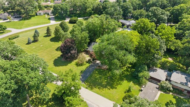 8315 Waterswolde Lane, Fort Wayne, IN 46825