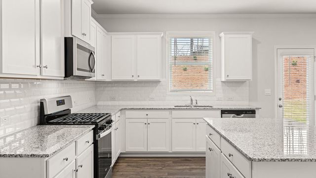 318 Thompson Ridge Lane, Dallas, GA 30132