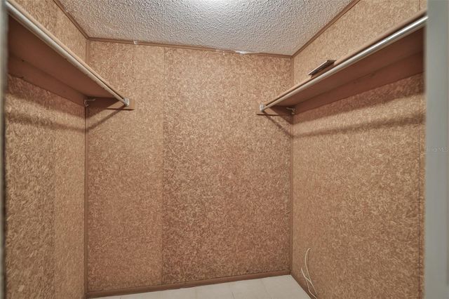 801 83RD AVENUE N 118, St Petersburg, FL 33704