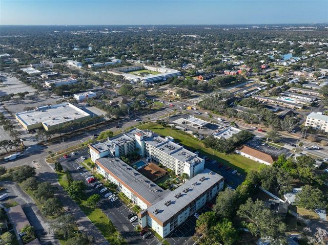 801 83RD AVENUE N 118, St Petersburg, FL 33704