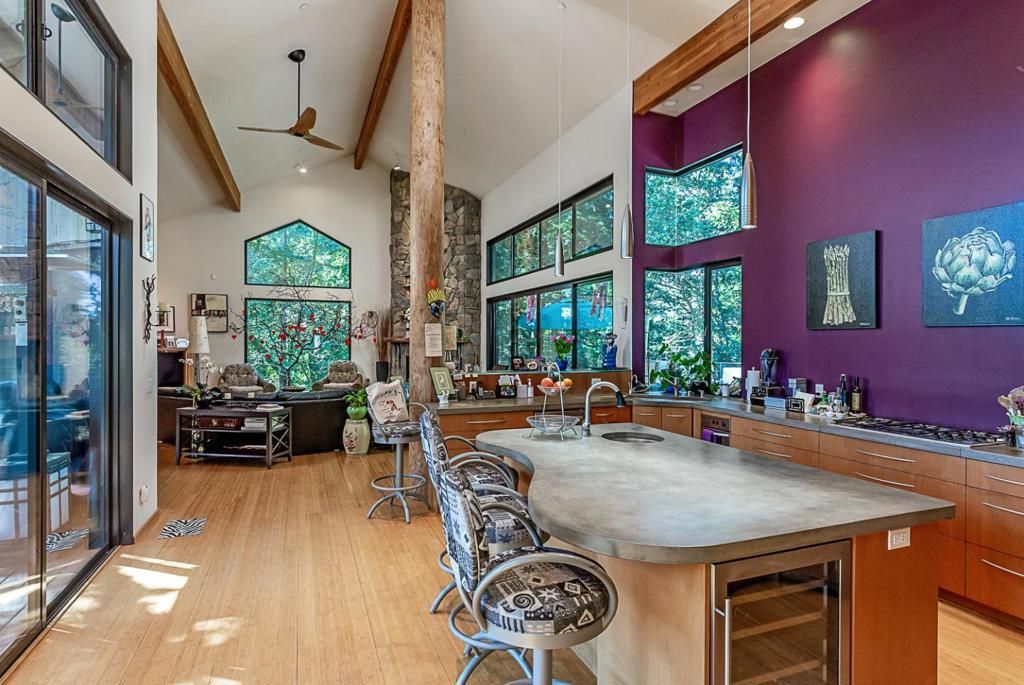 Image 6 of property listing at 1100 Old La Honda Road, Woodside, CA 94062