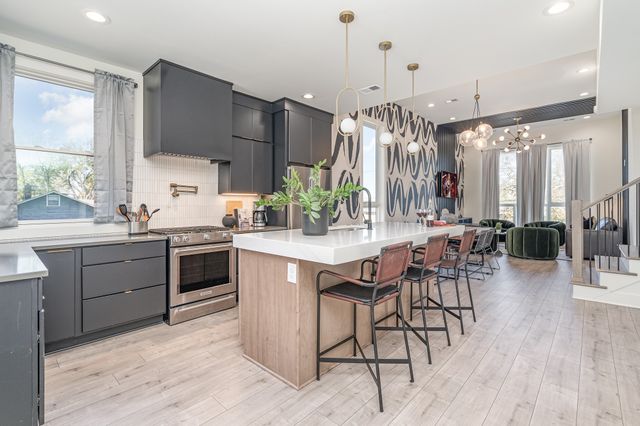 1009 Summit Ave, Nashville, TN 37203