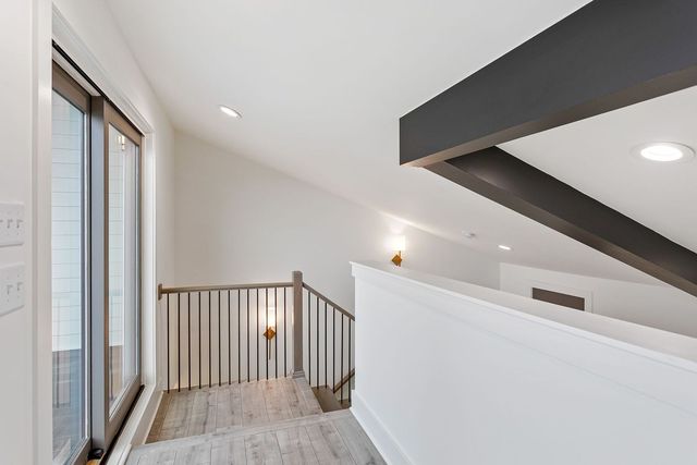 1009 Summit Ave, Nashville, TN 37203