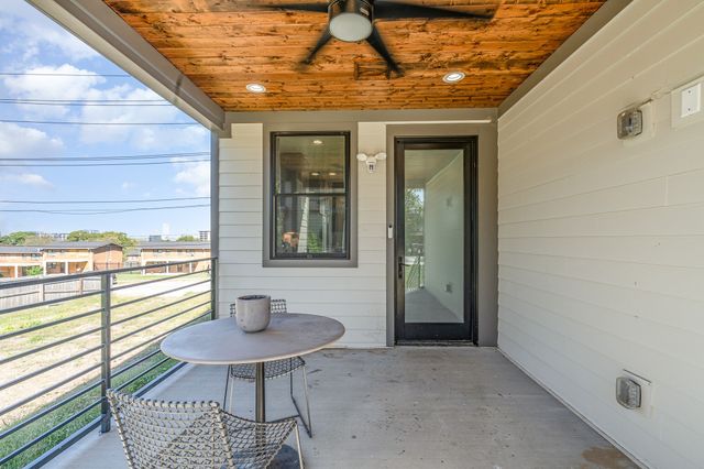 1009 Summit Ave, Nashville, TN 37203