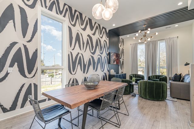 1009 Summit Ave, Nashville, TN 37203