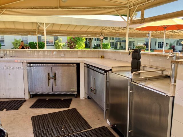 5681 SW 2nd Ct 105, Margate, FL 33068