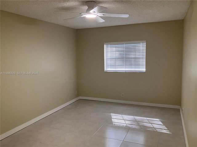 5681 SW 2nd Ct 105, Margate, FL 33068