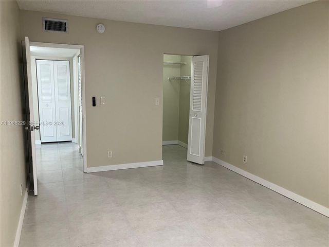 5681 SW 2nd Ct 105, Margate, FL 33068