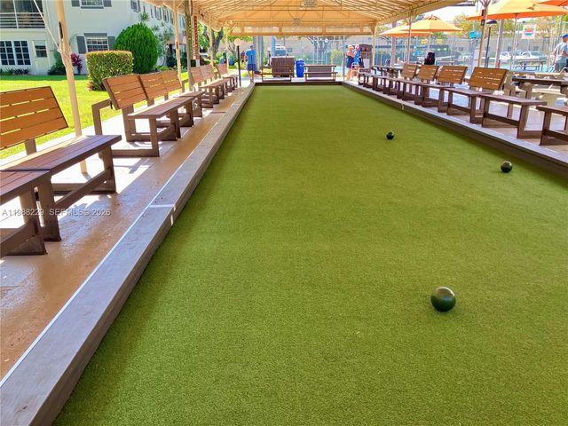 5681 SW 2nd Ct 105, Margate, FL 33068