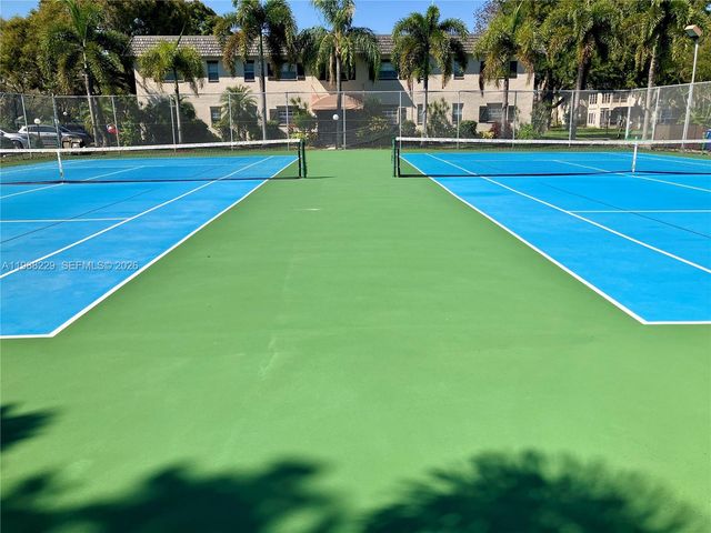 5681 SW 2nd Ct 105, Margate, FL 33068