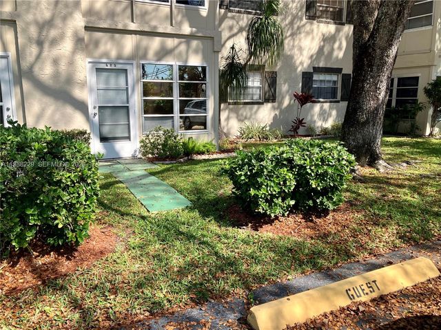 5681 SW 2nd Ct 105, Margate, FL 33068