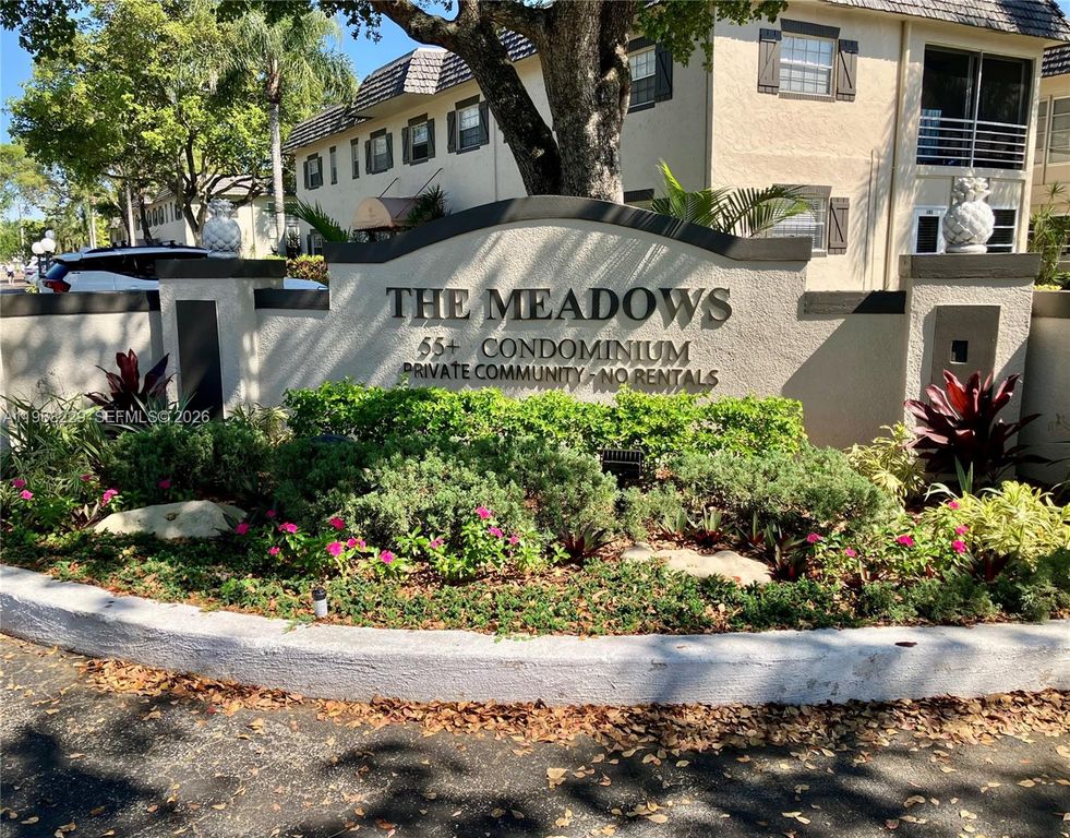 5681 SW 2nd Ct 105, Margate, FL 33068