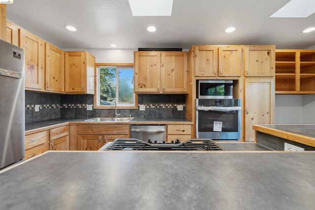 20485 Soulsbyville Rd, Soulsbyville, CA 95372