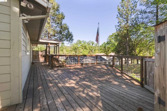 20485 Soulsbyville Rd, Soulsbyville, CA 95372