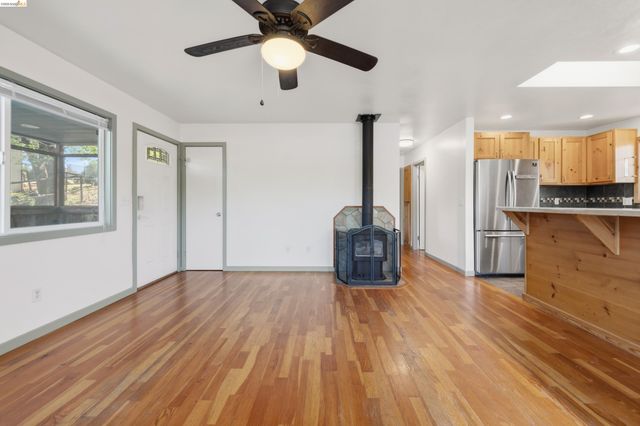 20485 Soulsbyville Rd, Soulsbyville, CA 95372